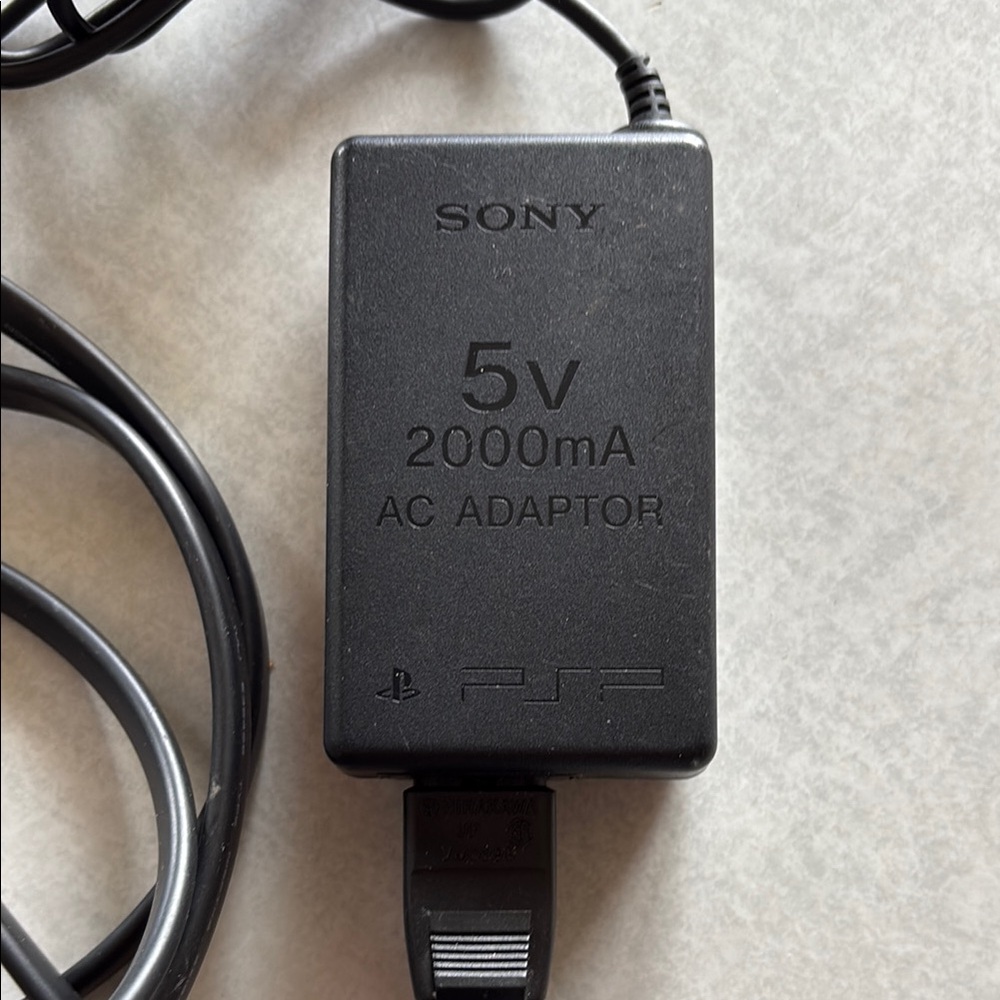 Sony Black PSP Power Adapter 5V 2000mA